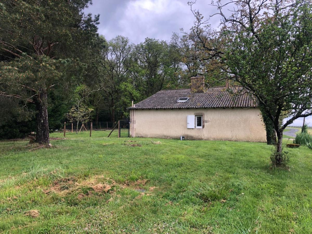 Maison De Campagne Chez Georges Saint-Sulpice-de-Pommiers Экстерьер фото